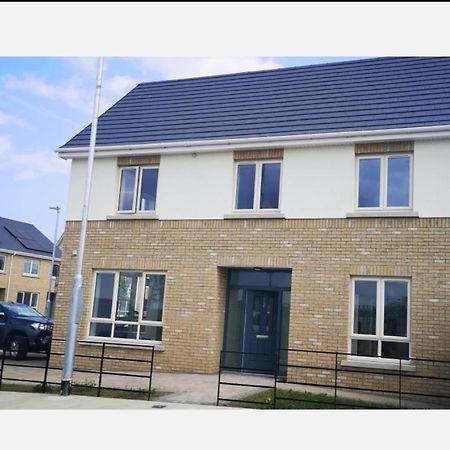 Vila Grab House Swords Exteriér fotografie