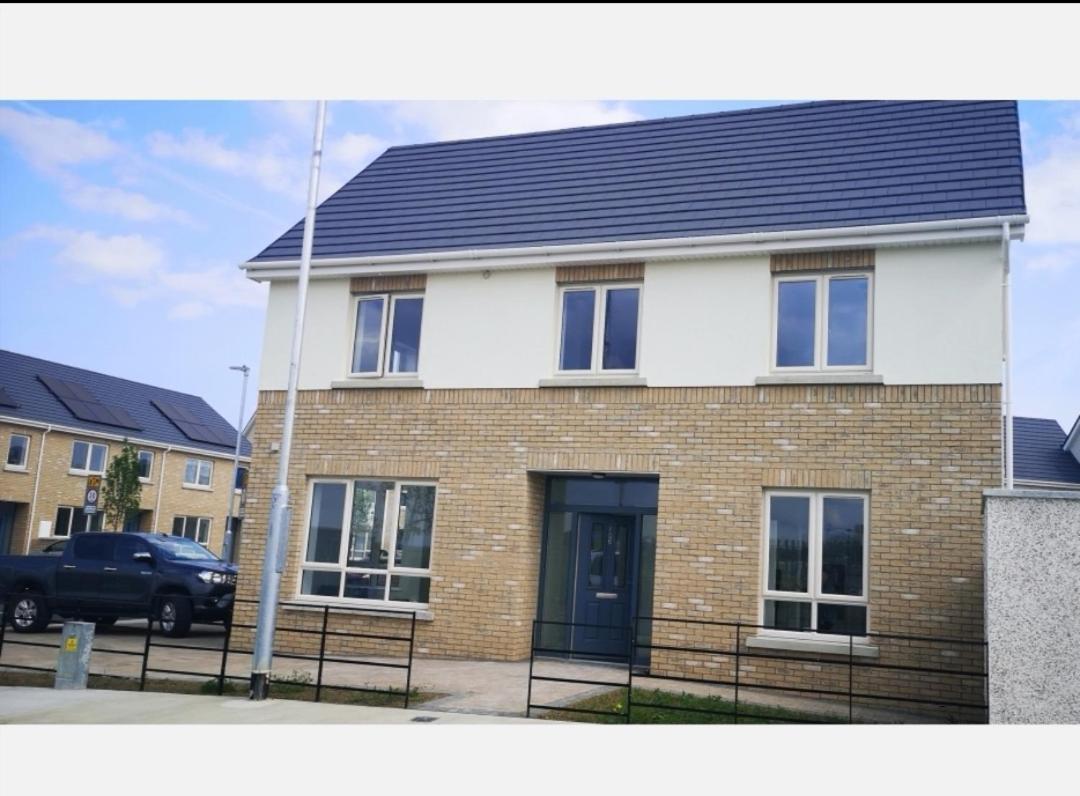 Vila Grab House Swords Exteriér fotografie