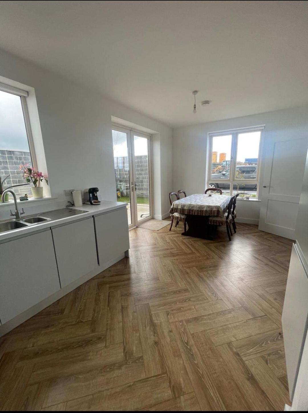 Vila Grab House Swords Exteriér fotografie